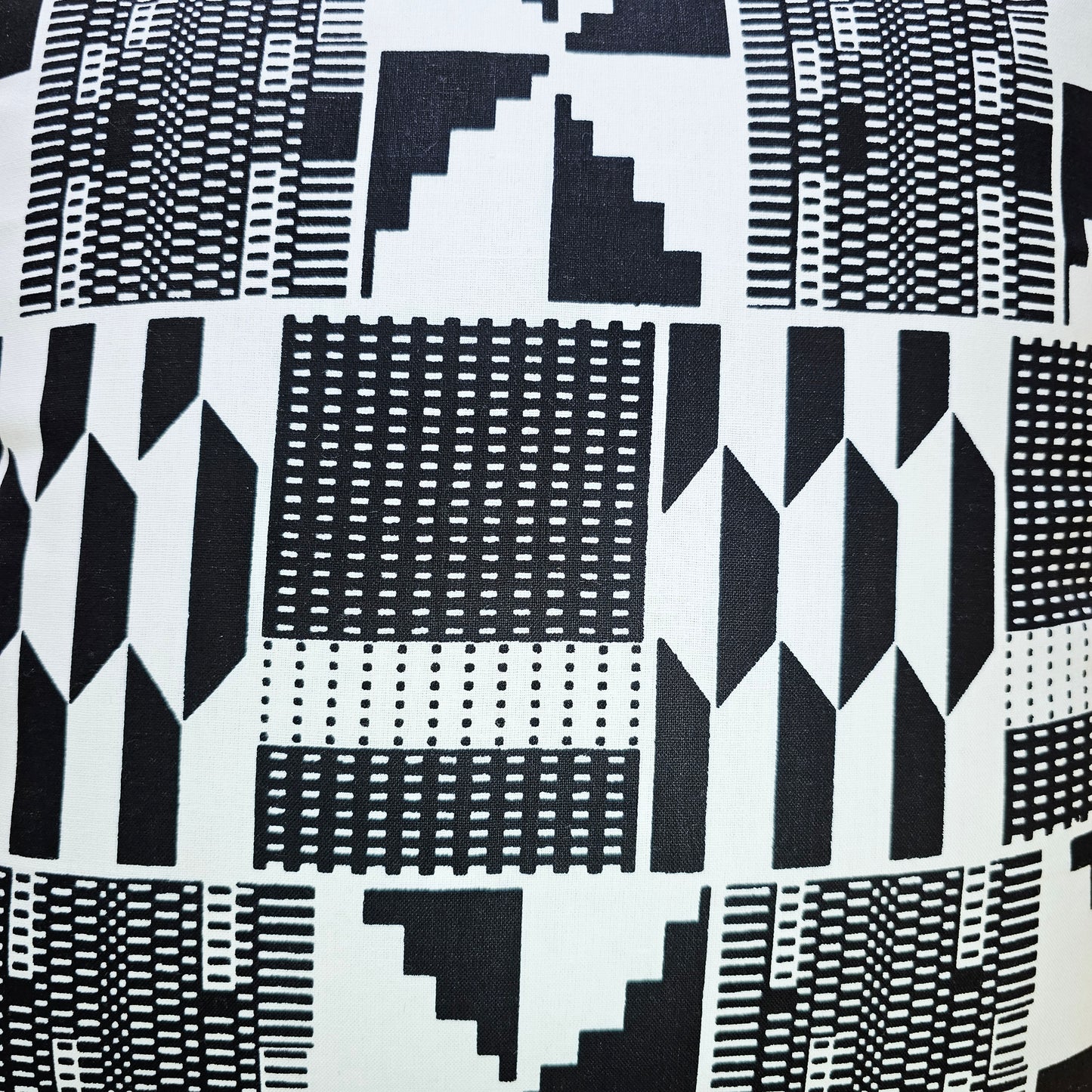 Set of 2 | 4 Cushion Covers |40x40cm | 100% Cotton Wax Ankara Fabric